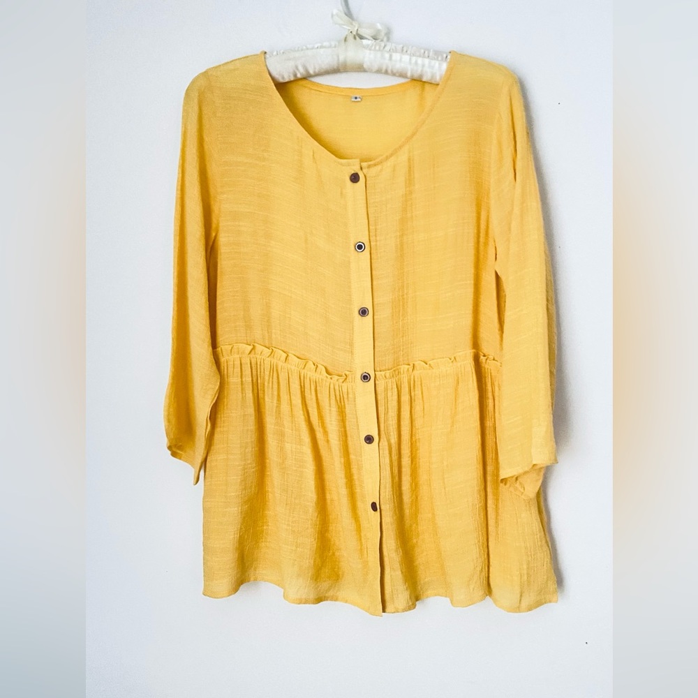 Yellow long sleeve flowy top. Size S
